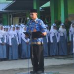 “Kemerdekaan Bukan Hadiah!”: Pesan Tegas Kepala SMK N 1 Karanganyar di Upacara HUT ke-80 RI
