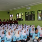 111 Siswa Dikukuhkan Jadi Calon Andik PMR Wira SMKN 1 Karanganyar